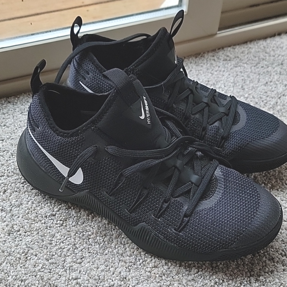 Nike Zoom basketball shoes